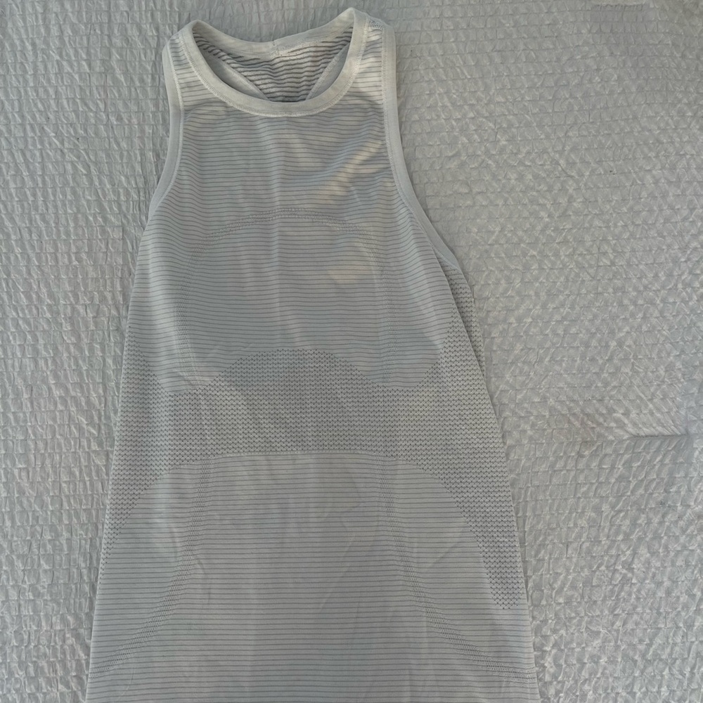 LULULEMON: WORKOUT TOP